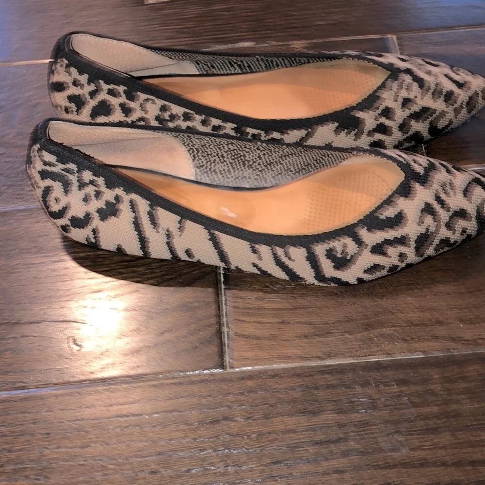 Corso Como leopard print knit pointed flats size 9